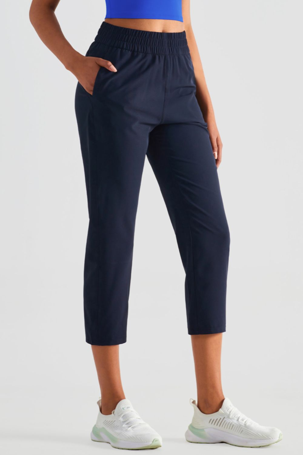 Elastic Waist Cropped Sports Pants